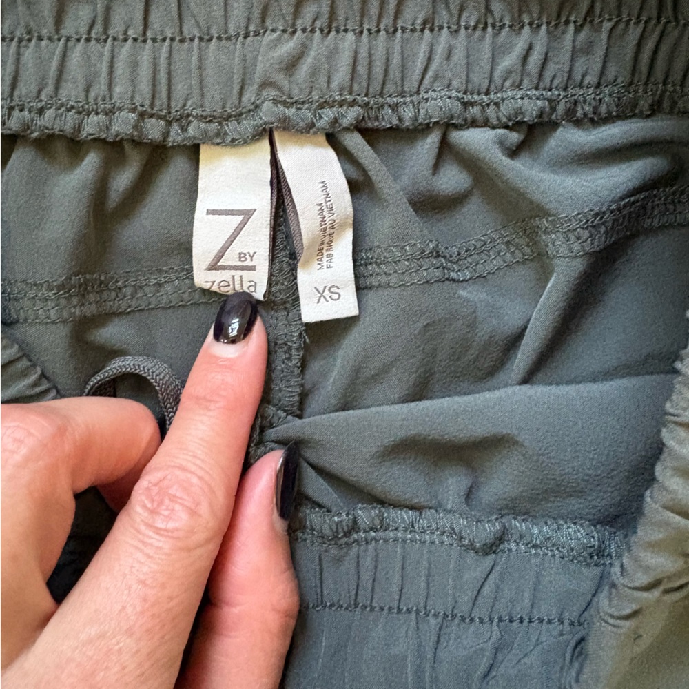 Zella Women's Athletic Shorts XS - Picture 2 of 5